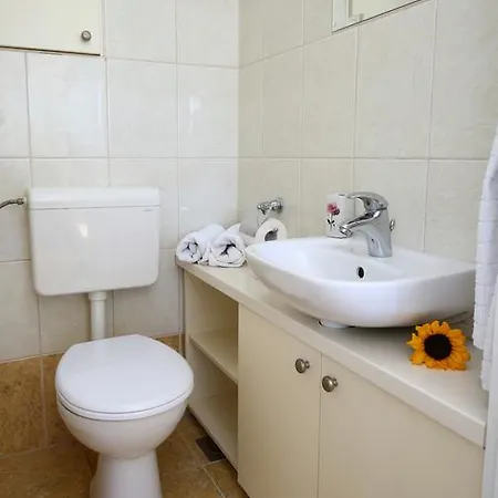On The Beach, 2 Floors & Wide Terrace Apartmán