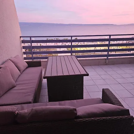 On The Beach, 2 Floors & Wide Terrace Apartamento *